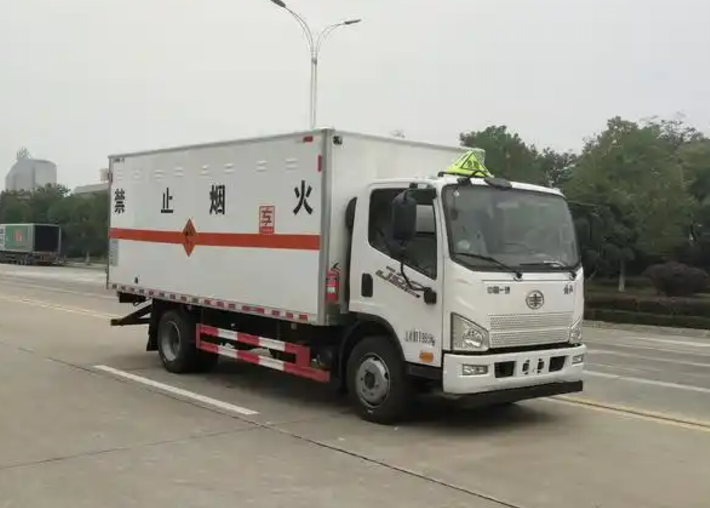 临颍爆破器材运输车可以上高速吗？